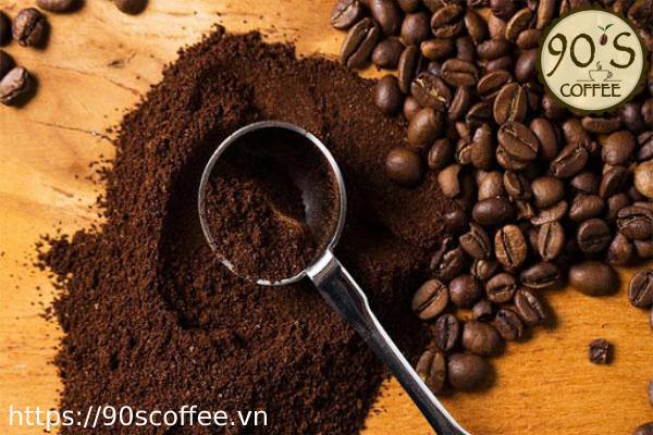 Bột cà phê nguyên chất có khối lượng tịnh nhỏ hơn so với các loại ngũ cốc