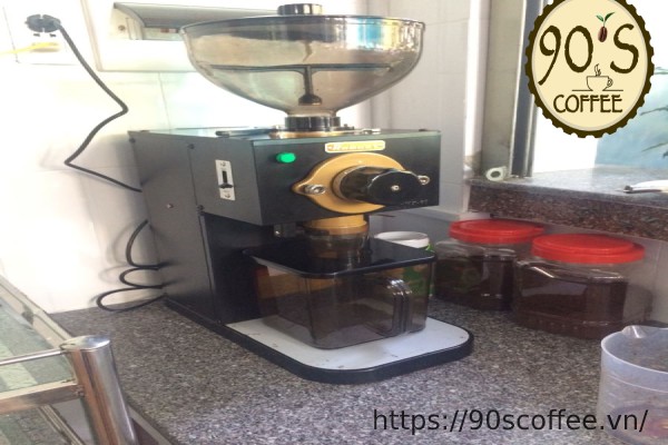dac tinh cua may xay cafe