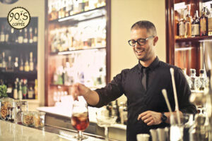 Bartender chuyên nghiệp cần thời gian rèn luyện