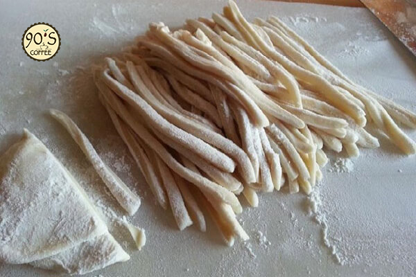 Cách làm bột bánh canh cá lóc.