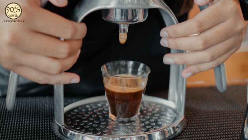 Máy pha cà phê thủ công ROK Espresso