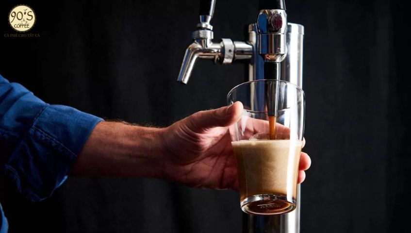 Phục vụ Nitro Cold Brew